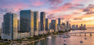 Miami HOA fees guide for Canadian buyers – Miami condo skyline